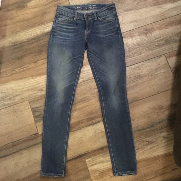 Levi's Denim - Levi “Demi curve” skinny jeans